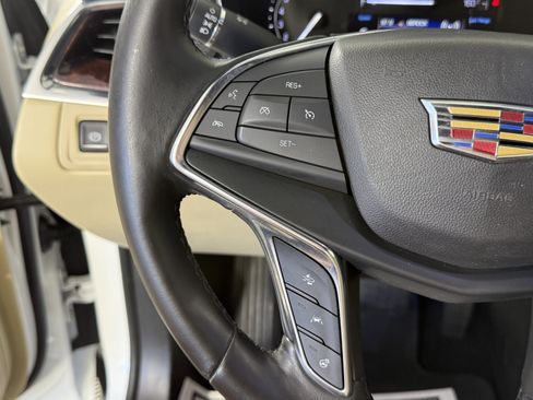 Used 2018 Cadillac XT5 Luxury w/ Driver Awareness Package image 25