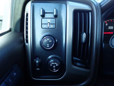 Used 2015 GMC Sierra 2500 Denali w/ Duramax Plus Package image 21