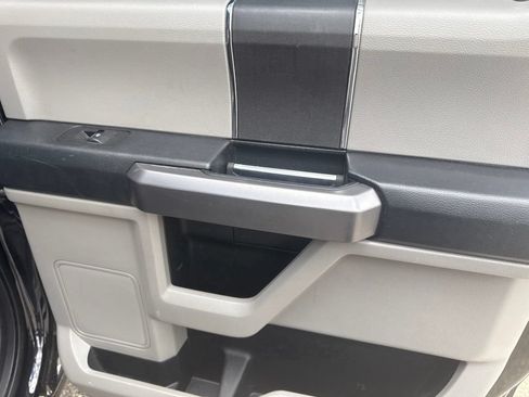 Used 2019 Ford F150 XLT AWD/4WD image 12