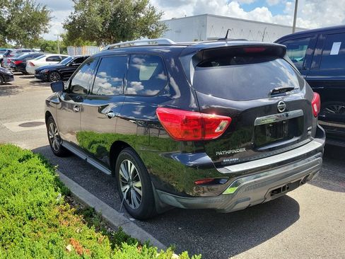 Used 2017 Nissan Pathfinder SL w/ SL Premium Package AWD/4WD image 4