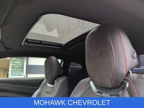 Used 2017 Chevrolet Camaro ZL1 image 20