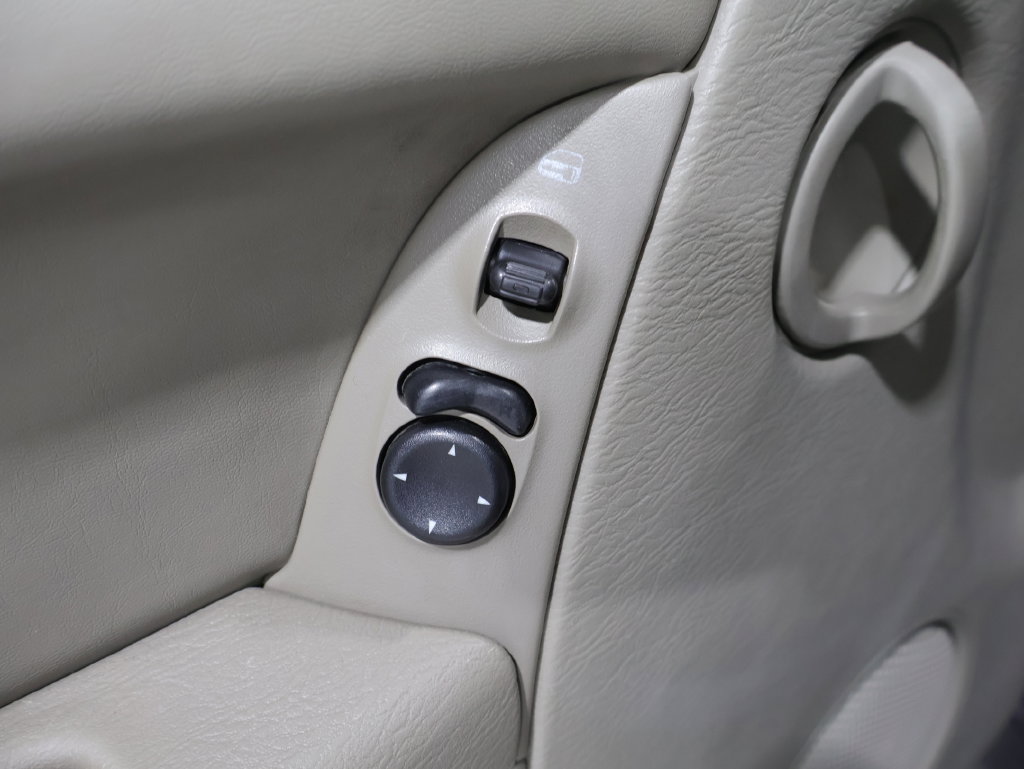 Used 2007 Jeep Liberty Sport AWD/4WD image 17