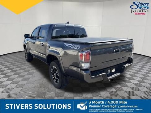 Used 2022 Toyota Tacoma TRD Sport w/ TRD Premium Sport Package AWD/4WD image 9