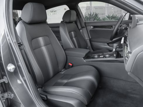 Used 2025 Honda Civic Sport image 41