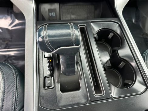 Used 2022 Ford F150 Limited image 24