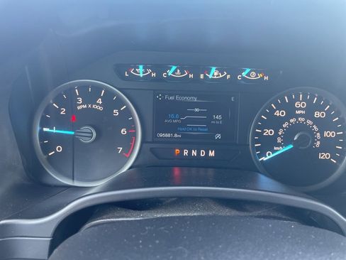 Used 2018 Ford F150 XLT w/ Equipment Group 302A Luxury image 15