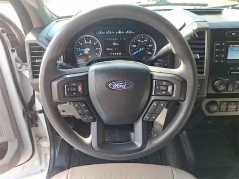 Used 2022 Ford F250 XL w/ Power Equipment Group image 19