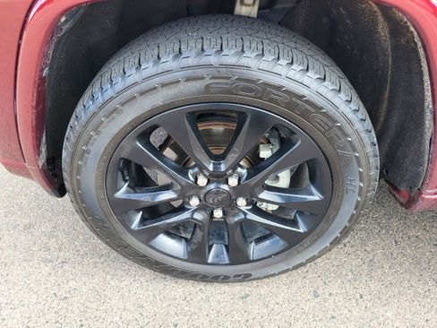 Used 2020 Jeep Grand Cherokee Altitude image 12