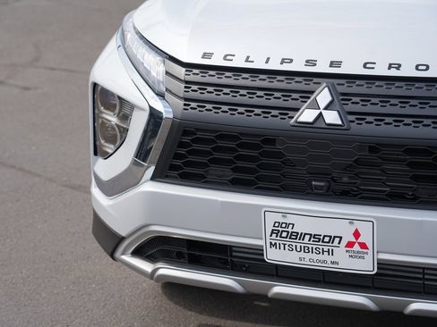New 2026 Mitsubishi Eclipse Cross SE AWD/4WD image 9