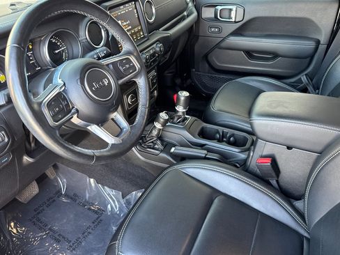 Used 2023 Jeep Wrangler Unlimited Sahara w/ Cold Weather Group AWD/4WD image 13
