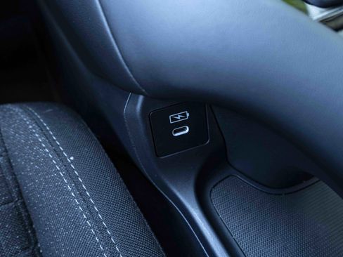 Used 2026 Honda HR-V LX image 29