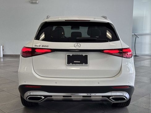 Certified 2025 Mercedes-Benz GLC 300 image 24