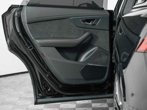 New 2026 Audi SQ8 Prestige image 18