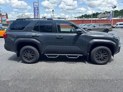 Used 2026 Toyota 4Runner SR5 RWD image 4