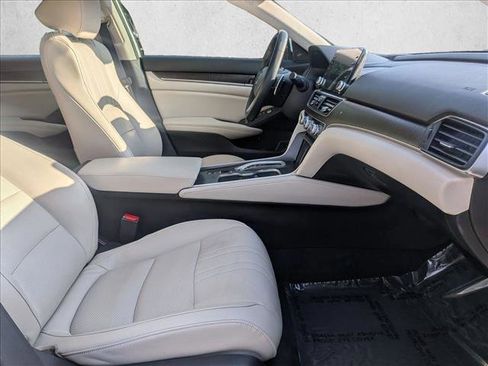 Used 2019 Honda Accord Touring image 20
