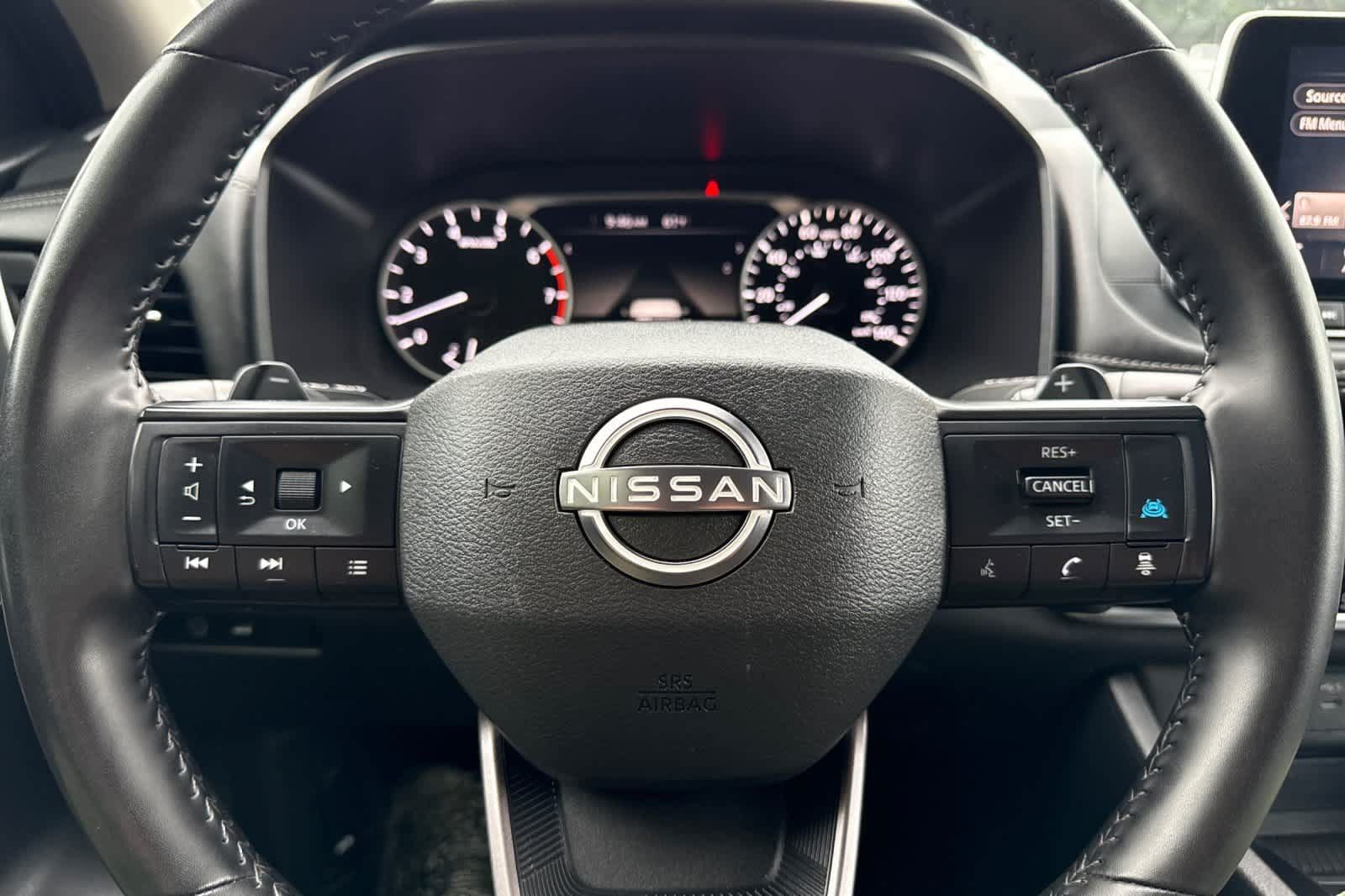 Used 2025 Nissan Rogue SV AWD/4WD image 23