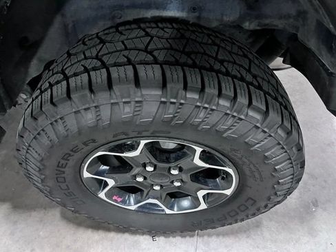 Used 2020 Jeep Wrangler Unlimited Rubicon w/ Quick Order Package 28Y Recon AWD/4WD image 11