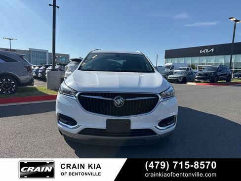 Used 2020 Buick Enclave Essence image 17