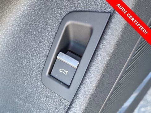 Certified 2025 Audi Q7 2.0T Premium w/ Convenience Plus Package image 25