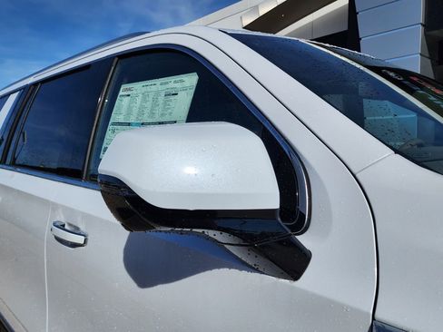 New 2026 GMC Yukon XL Denali w/ Sun & Power Step Package image 10