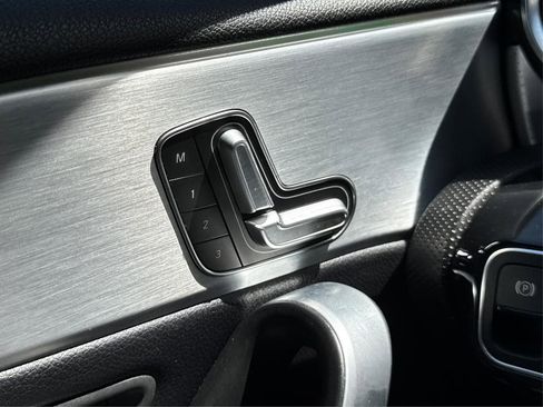 Used 2019 Mercedes-Benz A 220 4MATIC image 21