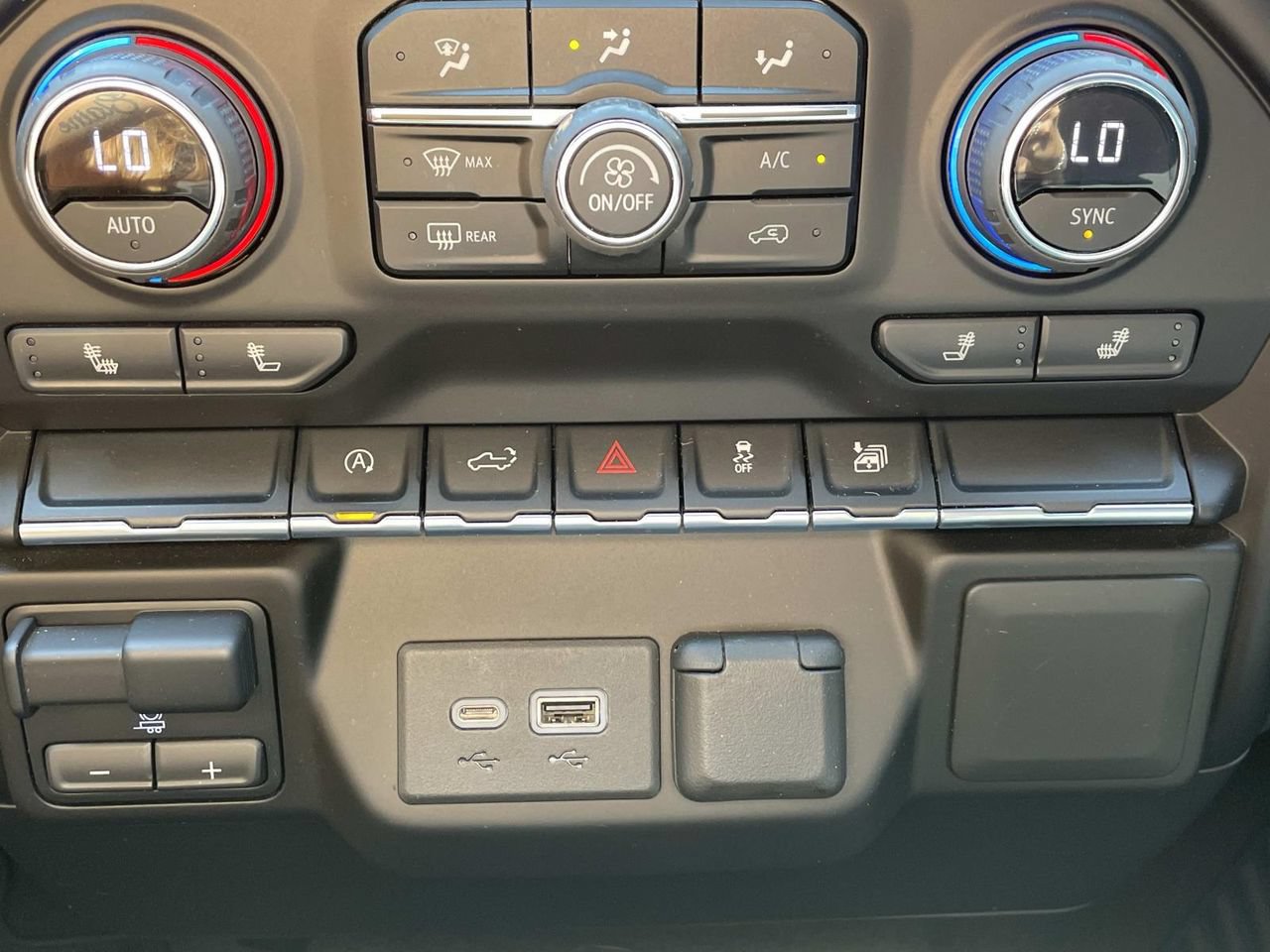 Used 2021 Chevrolet Silverado 1500 RST RWD image 29