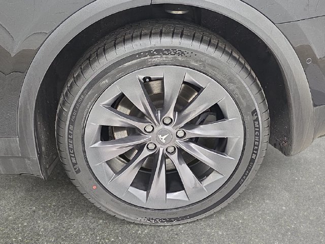 Used 2018 Tesla Model X AWD/4WD image 31