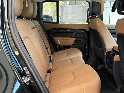 New 2026 Land Rover Defender 110 S AWD/4WD image 31