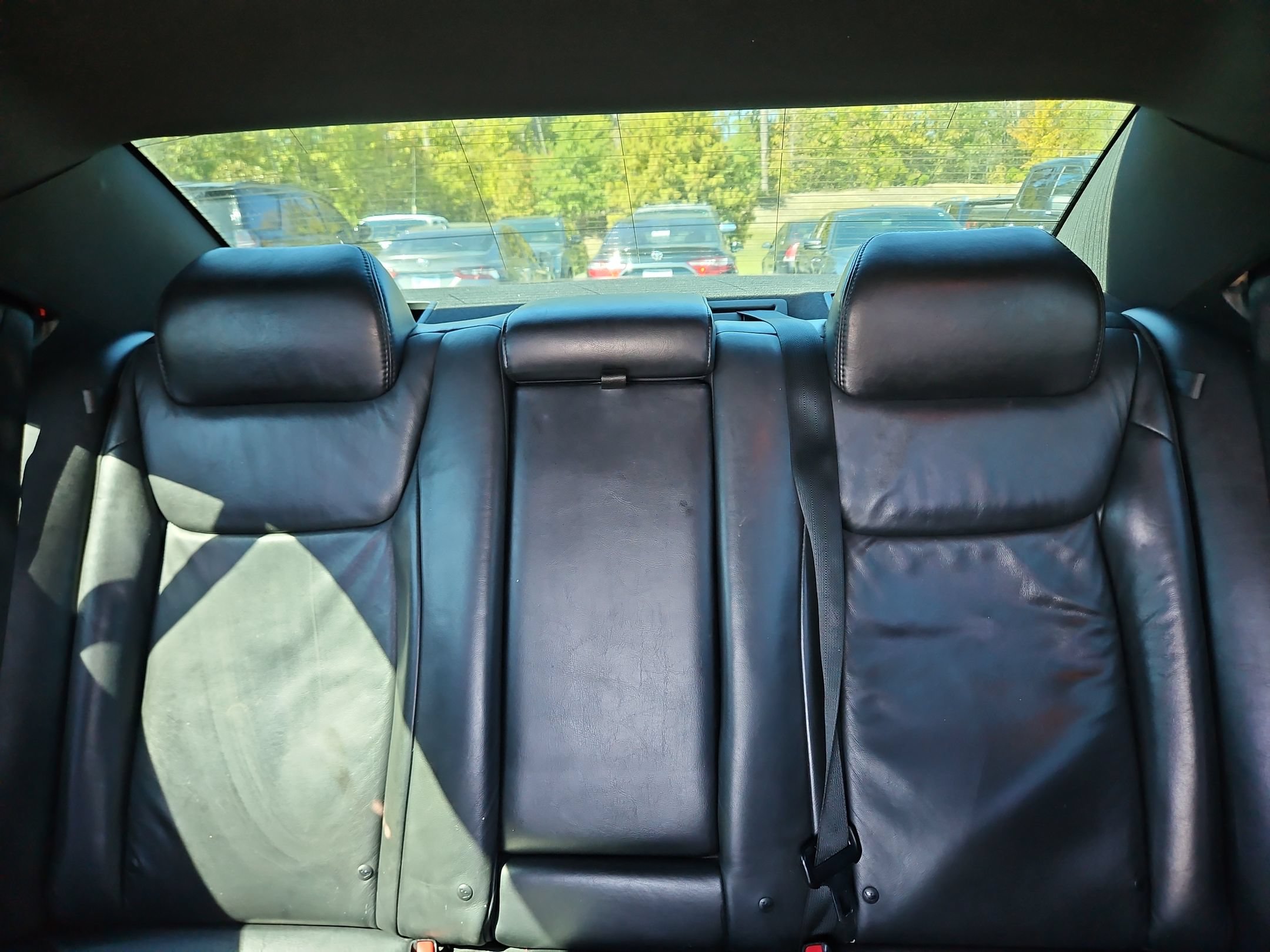 Used 2014 Chrysler 300 RWD image 13
