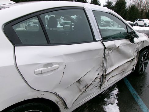 Used 2019 Subaru Impreza 2.0i Sport image 4