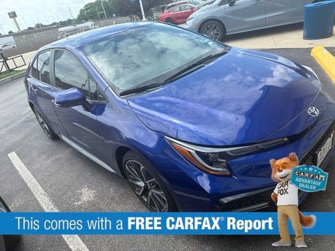 Used 2022 Toyota Corolla SE w/ SE Premium Package FWD image 2