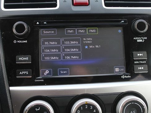 Used 2015 Subaru Crosstrek 2.0i Premium image 19