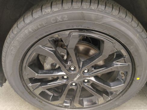 Used 2019 GMC Terrain SLE w/ Black Edition FWD image 31
