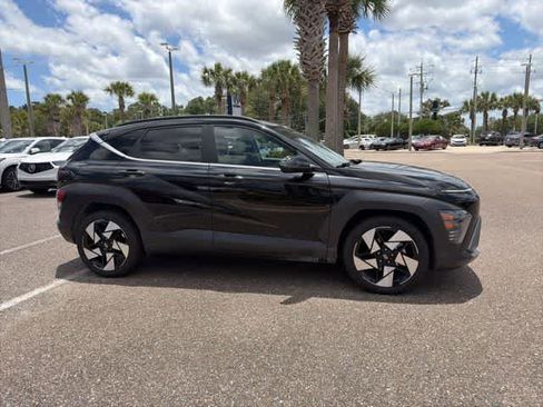 Used 2024 Hyundai Kona Limited FWD image 11