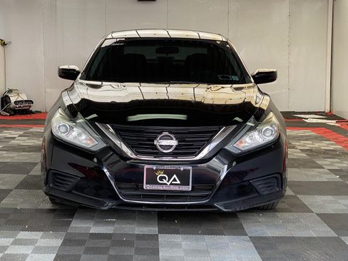 Used 2018 Nissan Altima 2.5 S w/ S Convenience Package FWD image 2