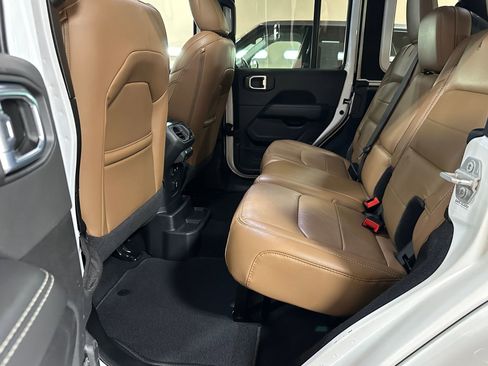 Used 2021 Jeep Wrangler Unlimited Sahara w/ Uconnect 4C Nav & Sound Group image 16