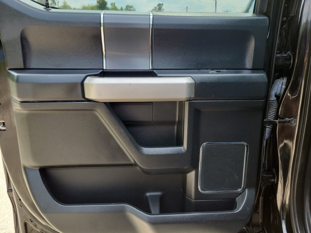 Used 2019 Ford F150 Lariat w/ Equipment Group 502A Luxury AWD/4WD image 11