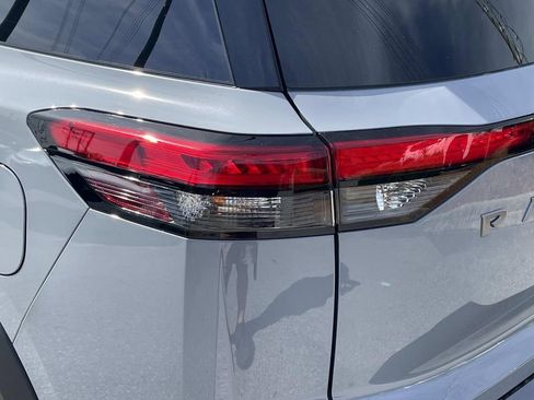 New 2026 Nissan Pathfinder Platinum AWD/4WD image 10