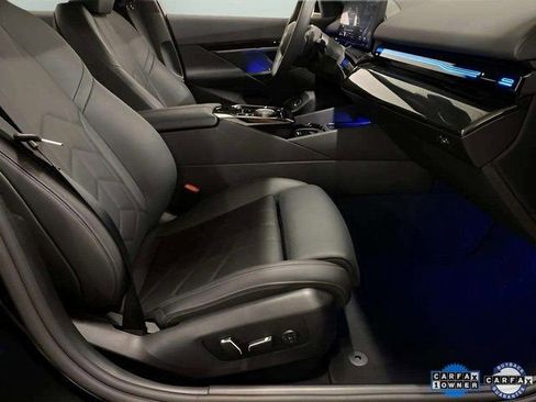 Used 2025 BMW 530i xDrive image 74