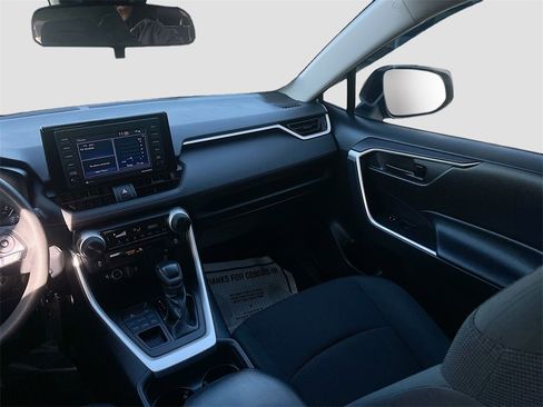 Used 2021 Toyota RAV4 LE w/ Carpet Mat Package (TMS) image 23