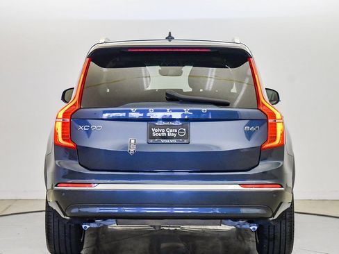 Certified 2025 Volvo XC90 B6 Ultra image 3