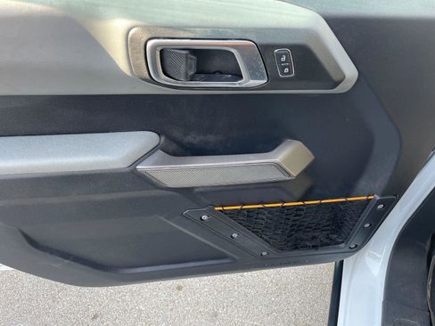 Used 2022 Ford Bronco Badlands image 10