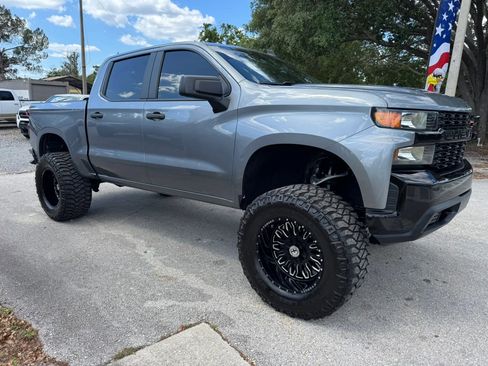 Used 2020 Chevrolet Silverado 1500 Custom Trail Boss w/ Custom Convenience Package image 3