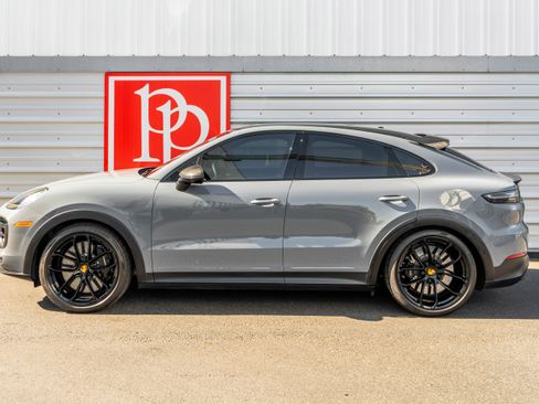 Used 2023 Porsche Cayenne Turbo GT AWD/4WD image 40