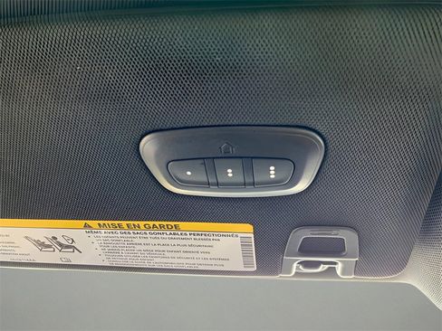 Used 2023 Jeep Grand Cherokee Limited image 43