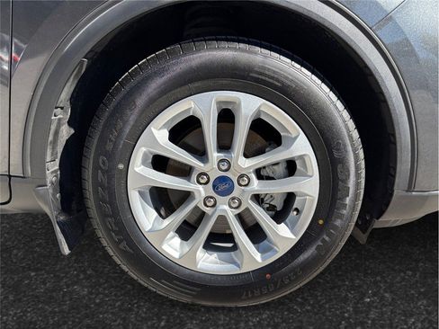 Used 2020 Ford Escape SE image 13