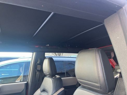 Used 2024 Ford Bronco Wildtrak image 10