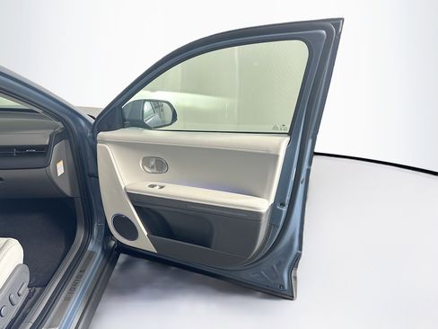 Used 2024 Hyundai Ioniq 5 Limited image 34