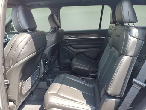 New 2026 Jeep Grand Cherokee L Limited AWD/4WD image 5