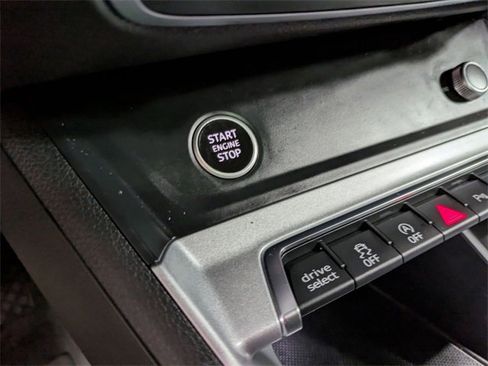 Used 2021 Audi Q3 2.0T Premium w/ Convenience Package image 17